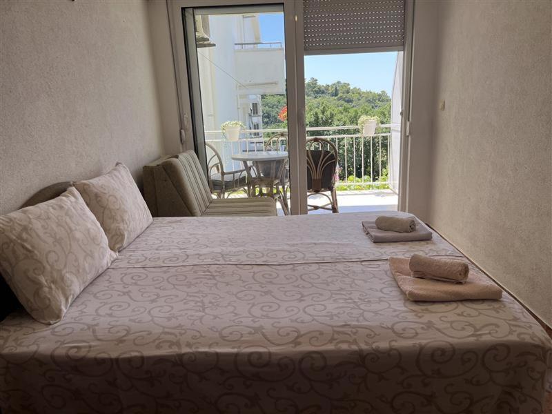 Apartmani Neda Bane Petrovac Ngoại thất bức ảnh
