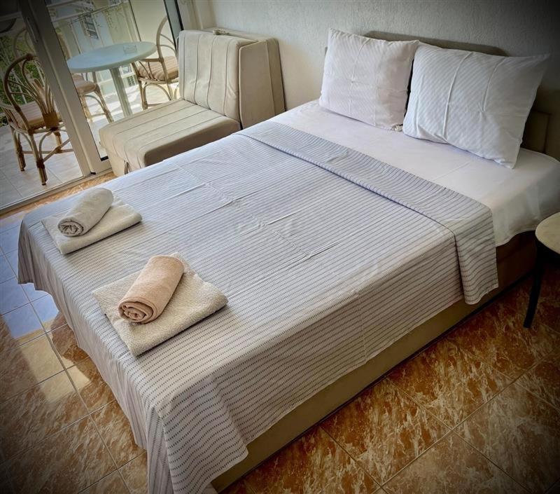 Apartmani Neda Bane Petrovac Ngoại thất bức ảnh