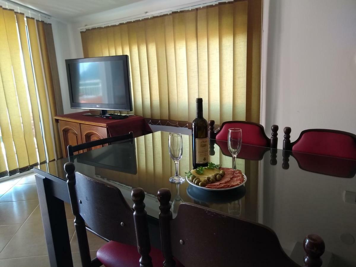 Apartmani Neda Bane Petrovac Ngoại thất bức ảnh